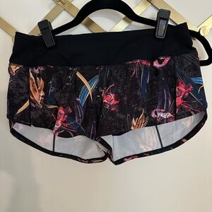 Lululemon black speed up shorts, size 4, low rise, 2.5 inch inseam